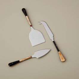 Horn Panelled Stainless Cheese Set